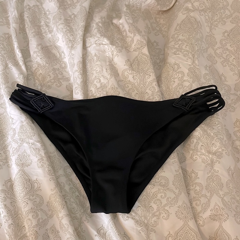 Bikini bottoms